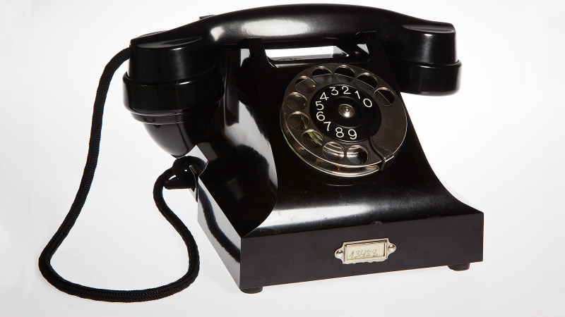 Illustration for article titled 22 Awesome Rotary Phones: Beautiful Relics of a Bygone Era